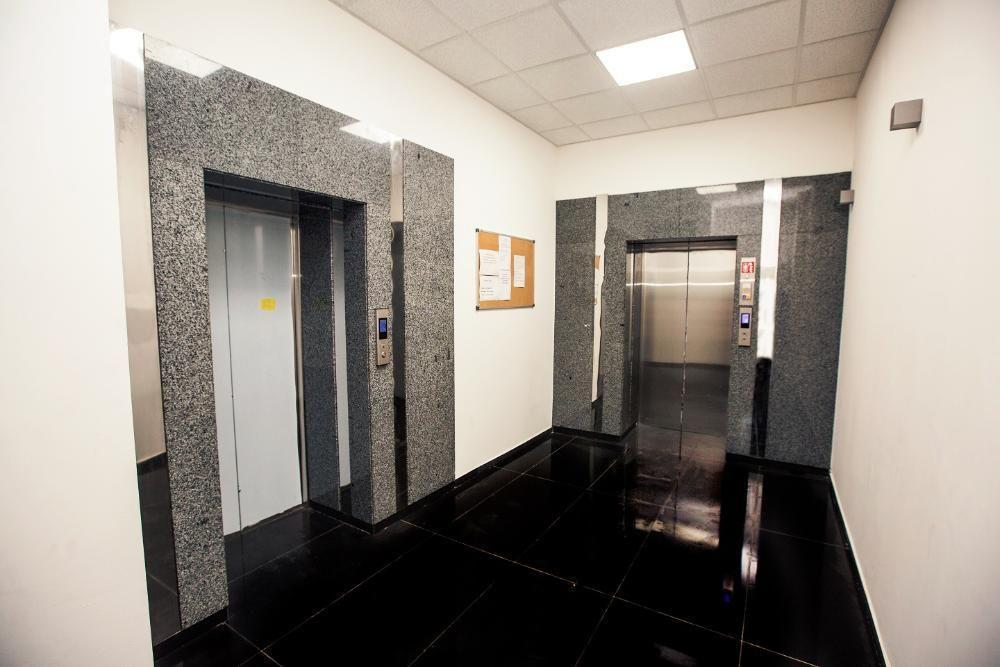 Smart-House Smart Kvartira S Kukhnei Vozle Metro. Kyiv Exterior photo